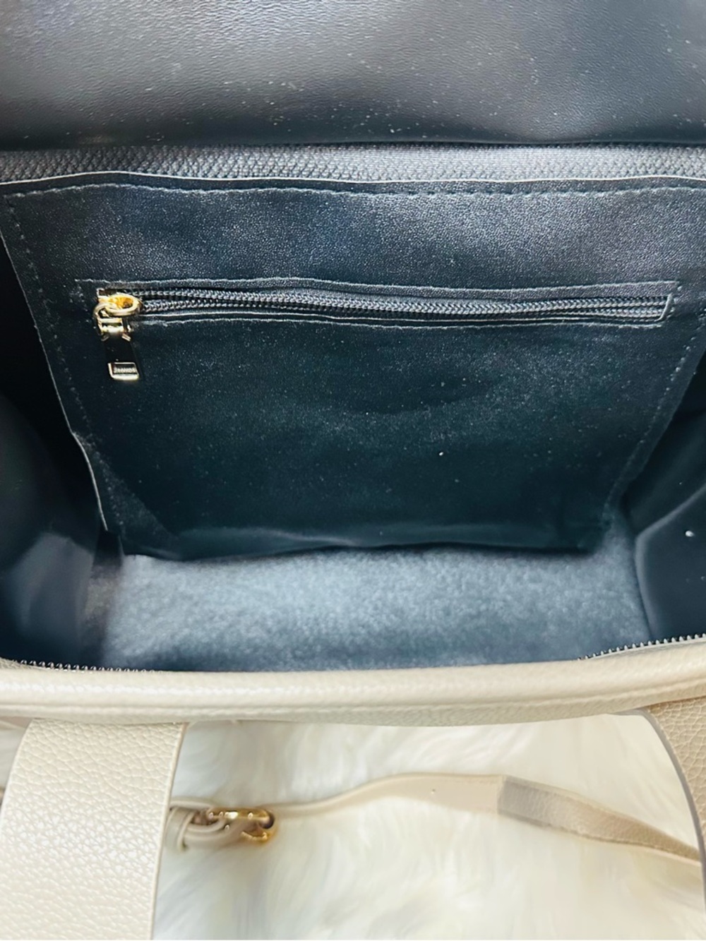 The Tote Bag Beige Leather Tote with Removable Strap - Picture 4 of 8